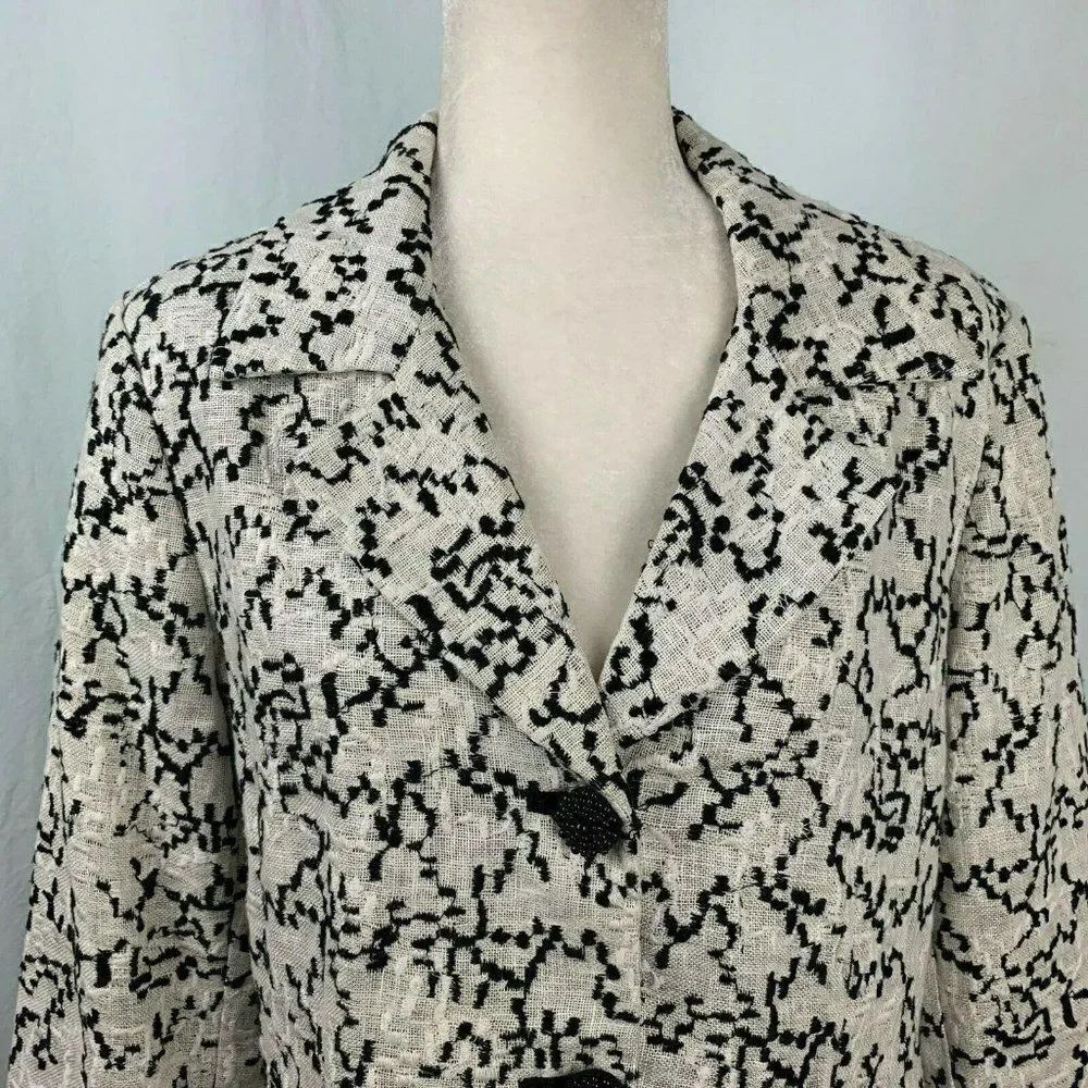 Chicos Blazer Jacket Sz 2 Black White Embroidered Linen Beaded Buttons Lined